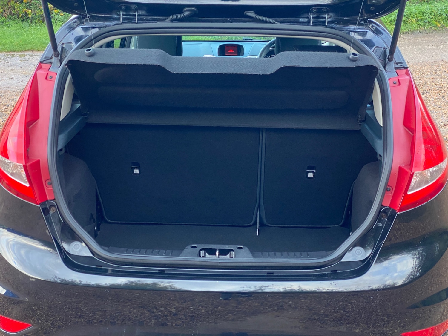 Used Ford Fiesta 2011 for sale - 76461307: Photo 18