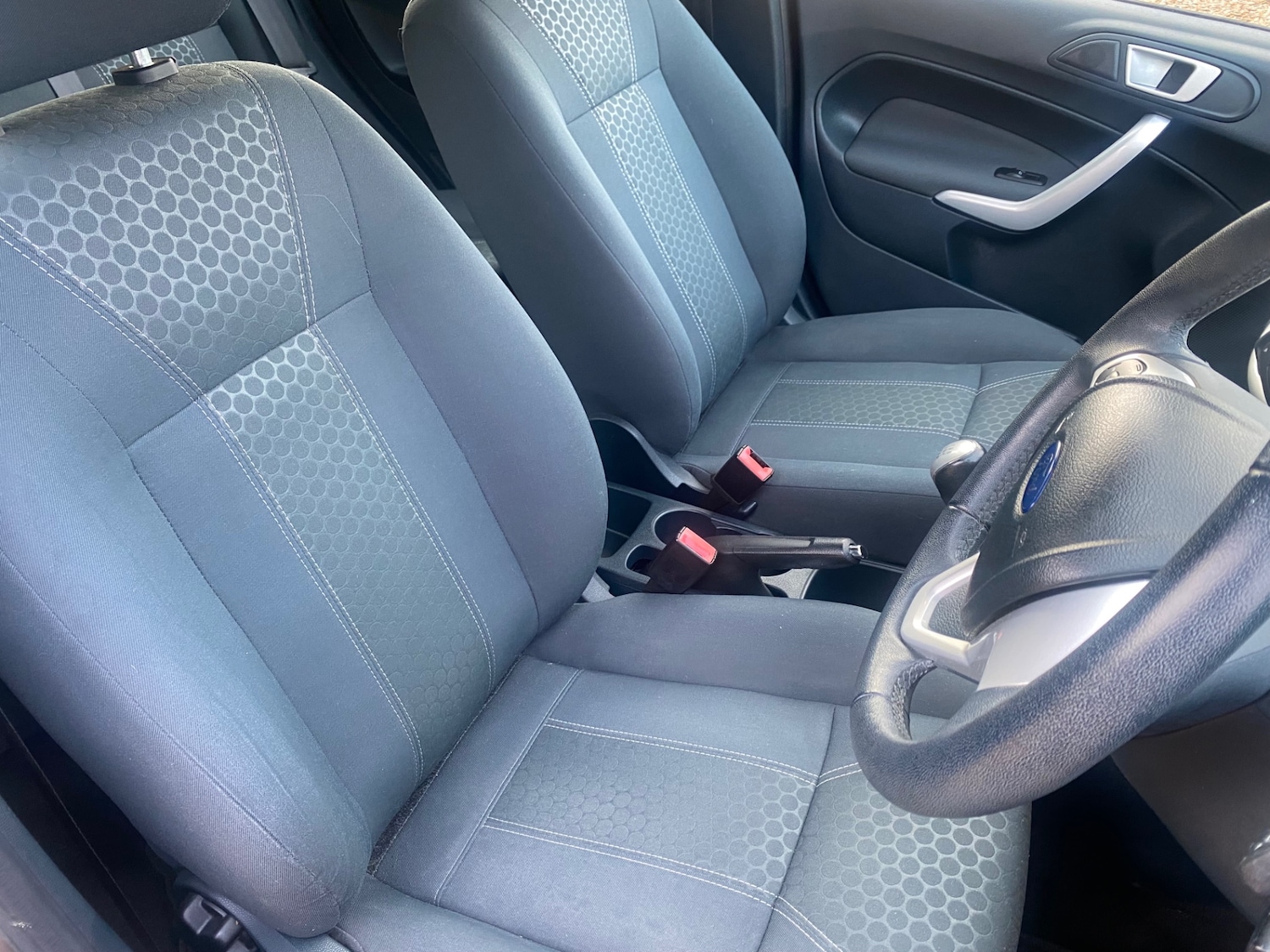 Used Ford Fiesta 2011 for sale - 76461307: Photo 8