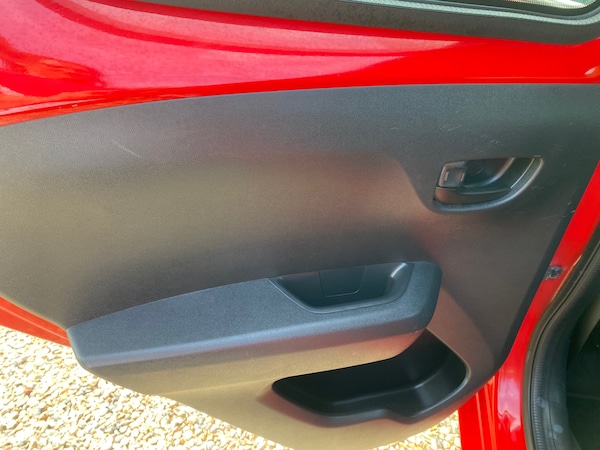 Used Peugeot 108 2016 for sale - 76184117: Photo 16