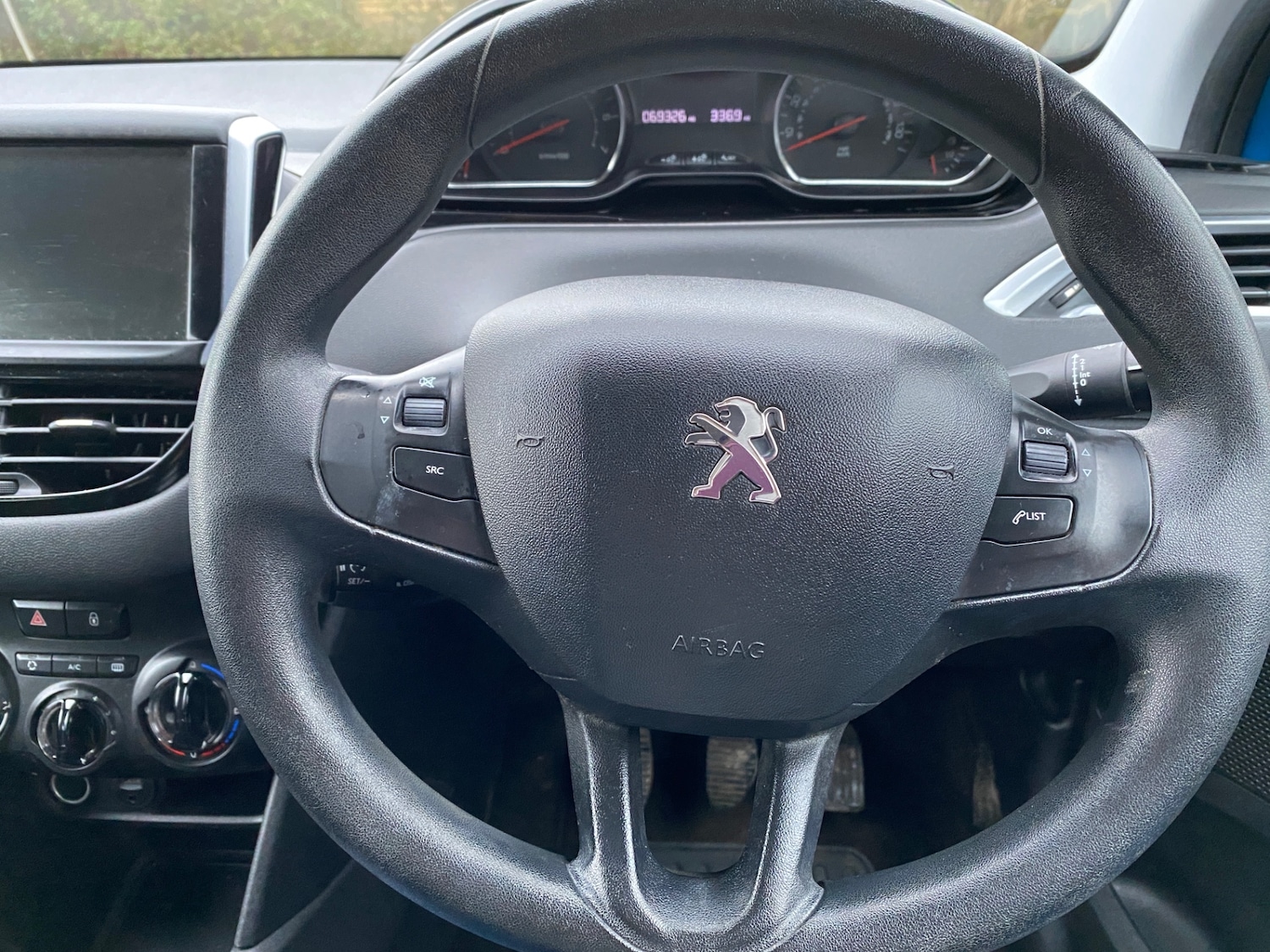 Used Peugeot 208 2012 for sale - 77410772: Photo 12