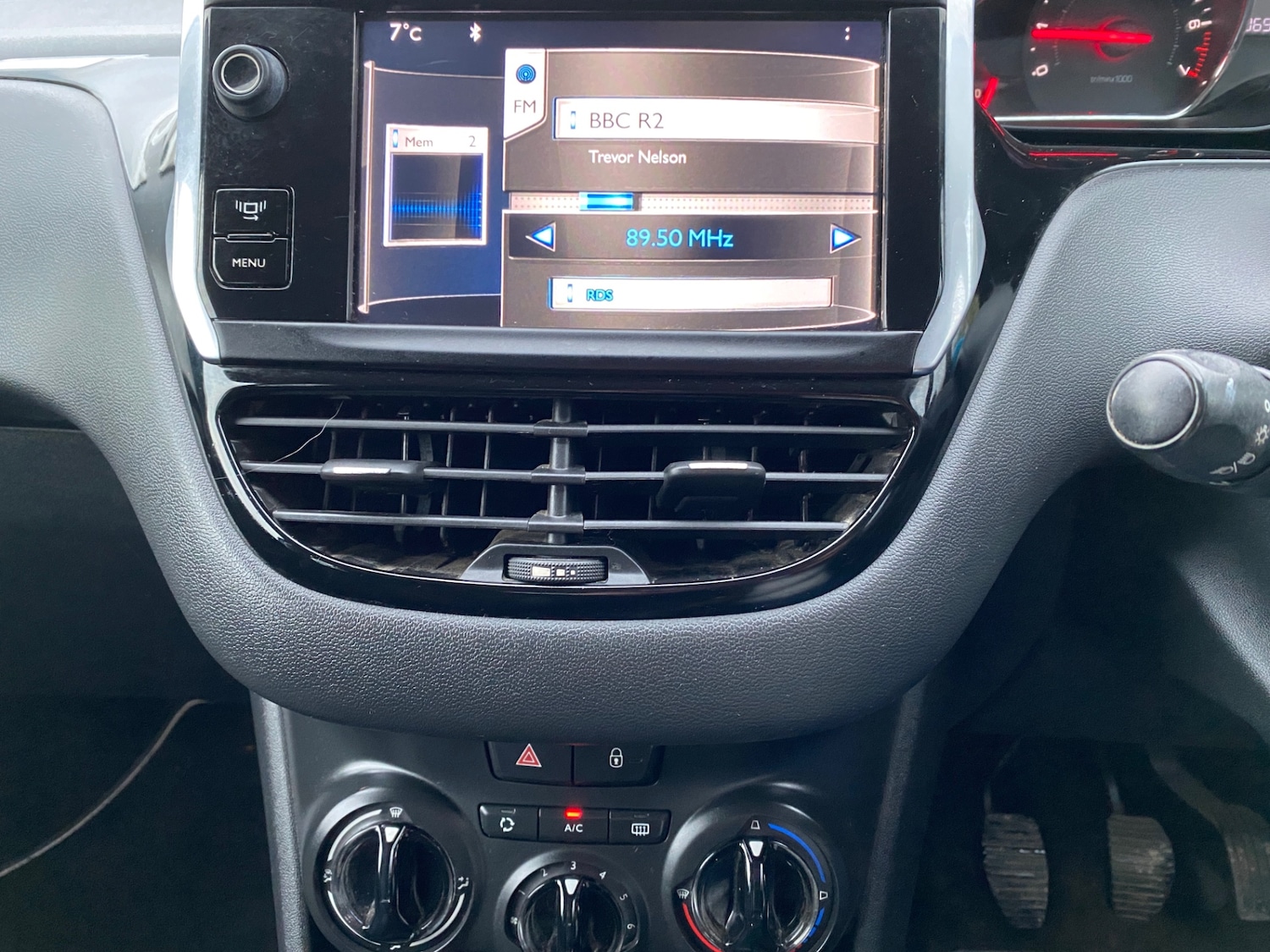 Used Peugeot 208 2012 for sale - 77410772: Photo 13