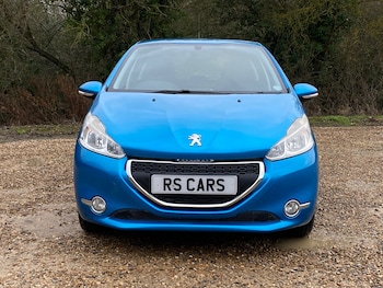 Used Peugeot 208 2012 for sale - 77410772: Photo