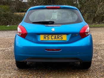 Used Peugeot 208 2012 for sale - 77410772: Photo
