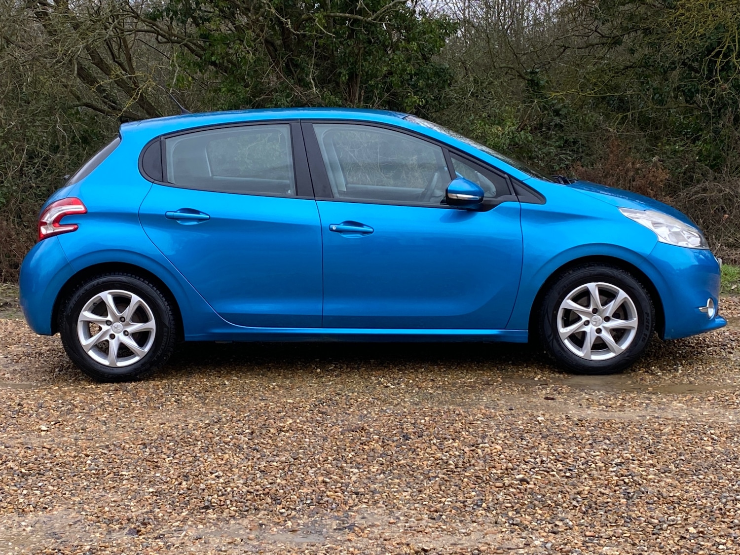 Used Peugeot 208 2012 for sale - 77410772: Photo 6