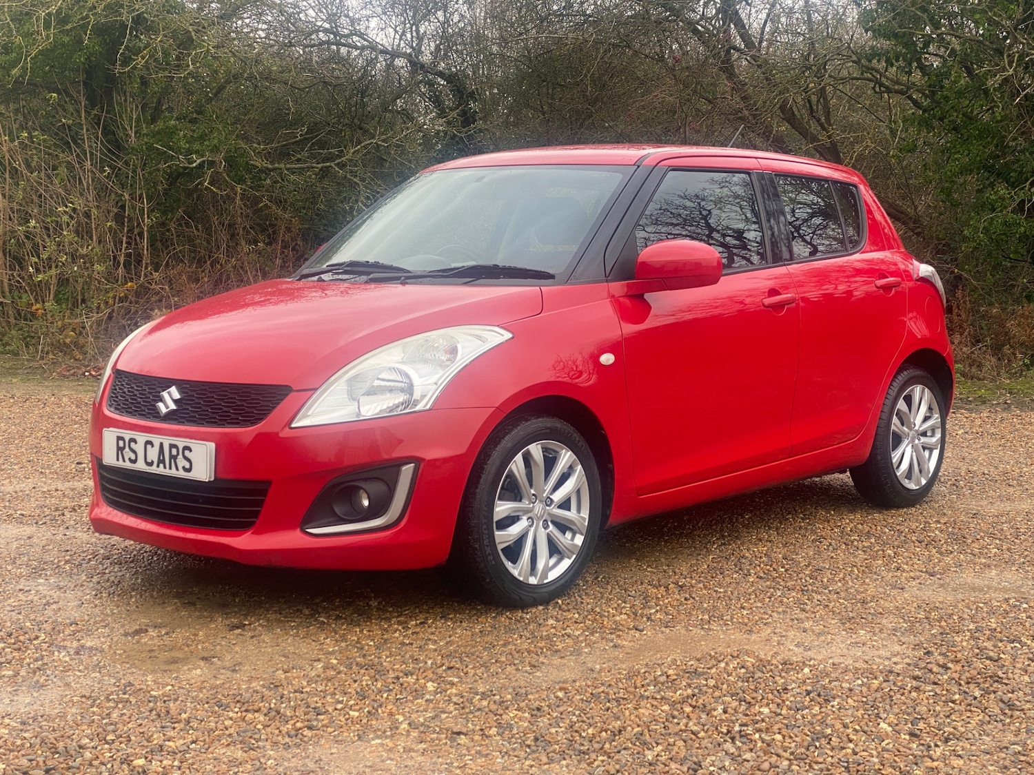 Used Suzuki Swift 2013 for sale - 76935509: Photo 1