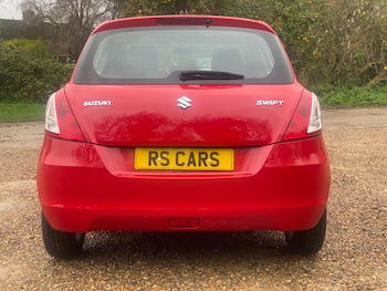 Used Suzuki Swift 2013 for sale - 76935509: Photo