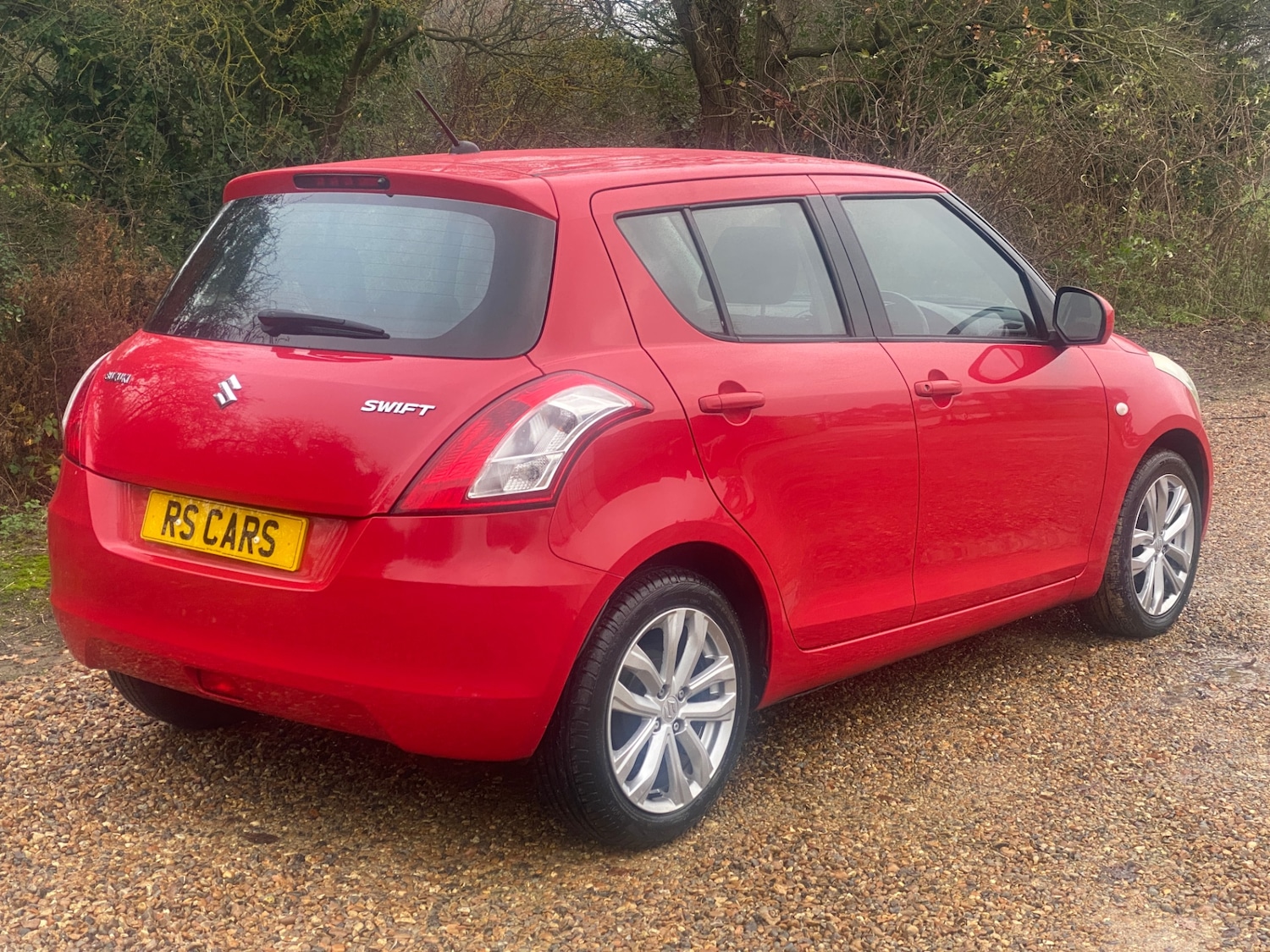 Used Suzuki Swift 2013 for sale - 76935509: Photo 5