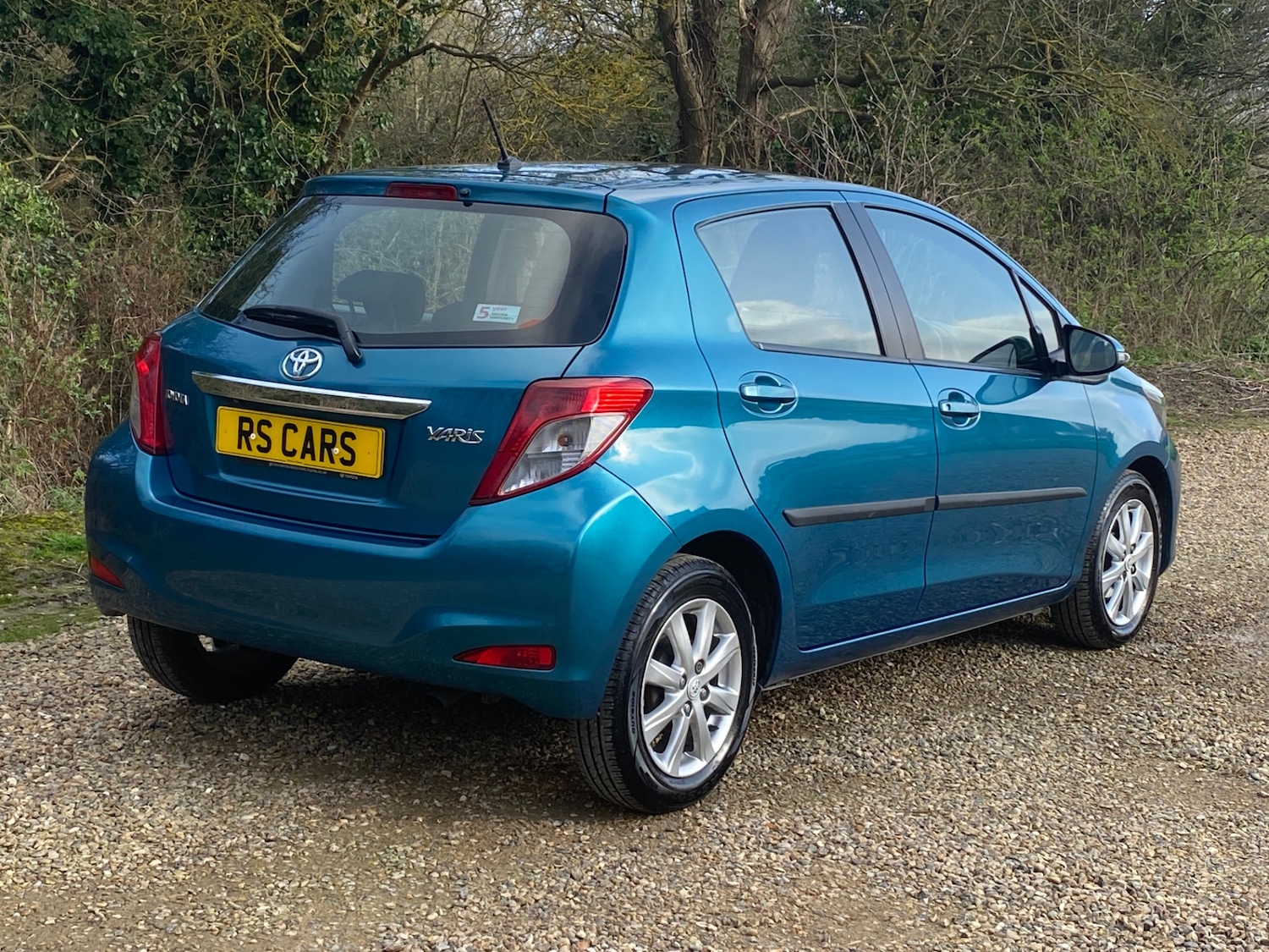 Used Toyota Yaris 2013 for sale - 77822715: Photo 5
