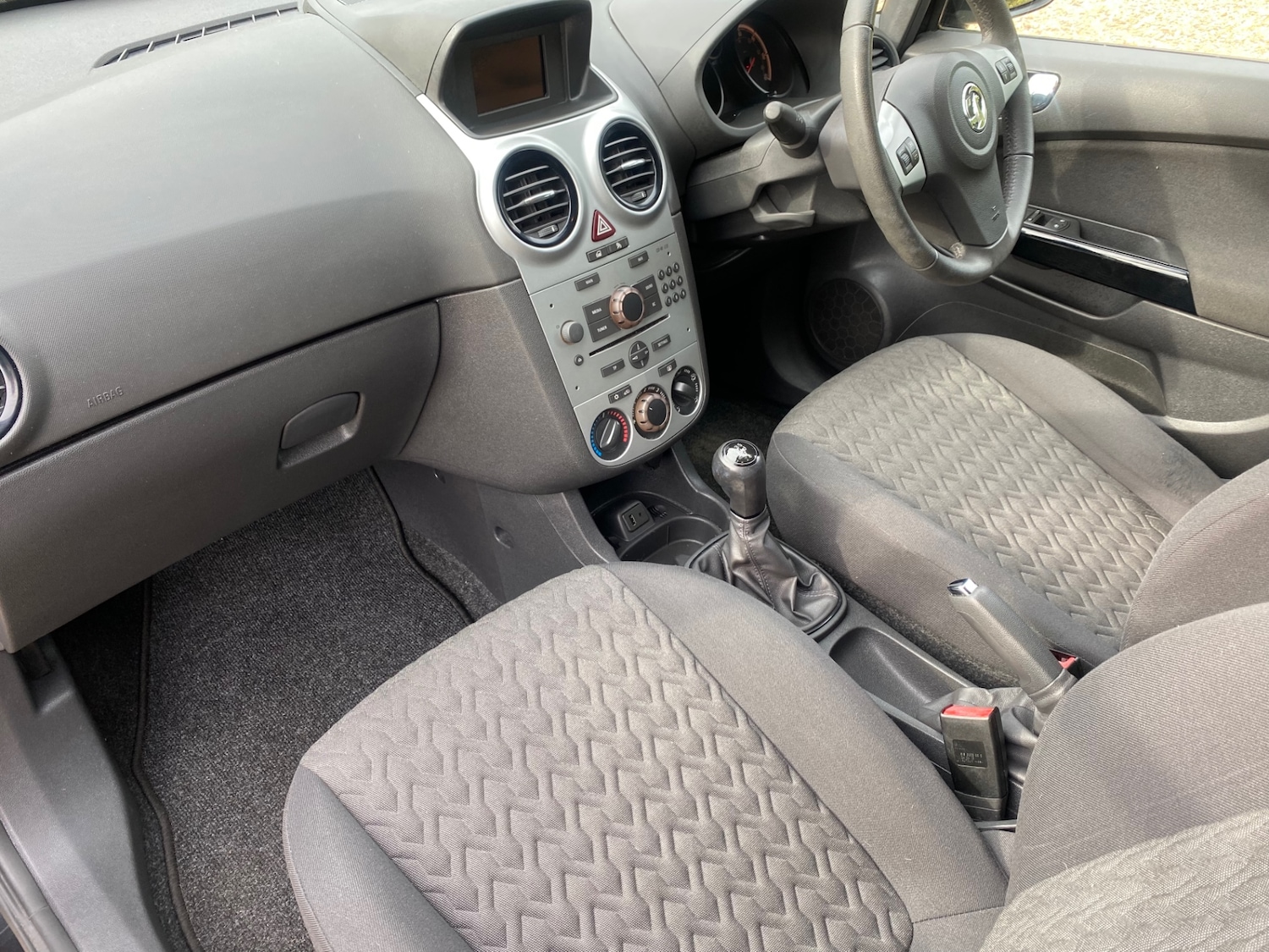 Used Vauxhall Corsa 2013 for sale - 76362513: Photo 10