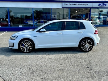 Used Volkswagen Golf 2015 for sale - 79531231: Photo