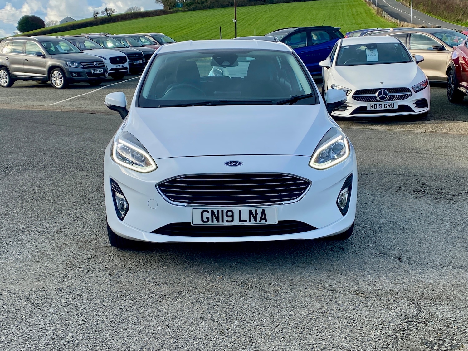 Used Ford Fiesta 2019 for sale - 76650366: Photo 2