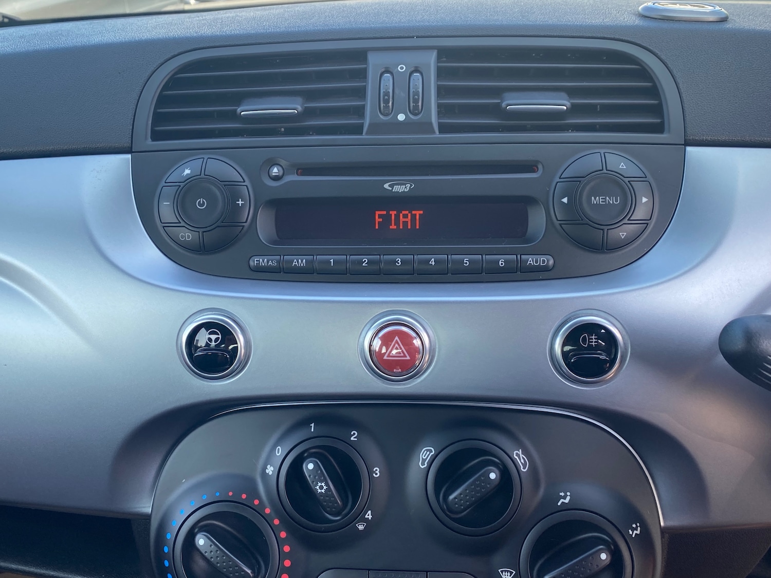 Used Fiat 500 2015 for sale - 77148608: Photo 11