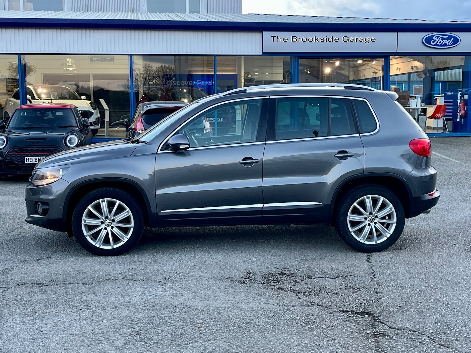 Used Volkswagen Tiguan 2015 for sale - 76641655: Photo 4
