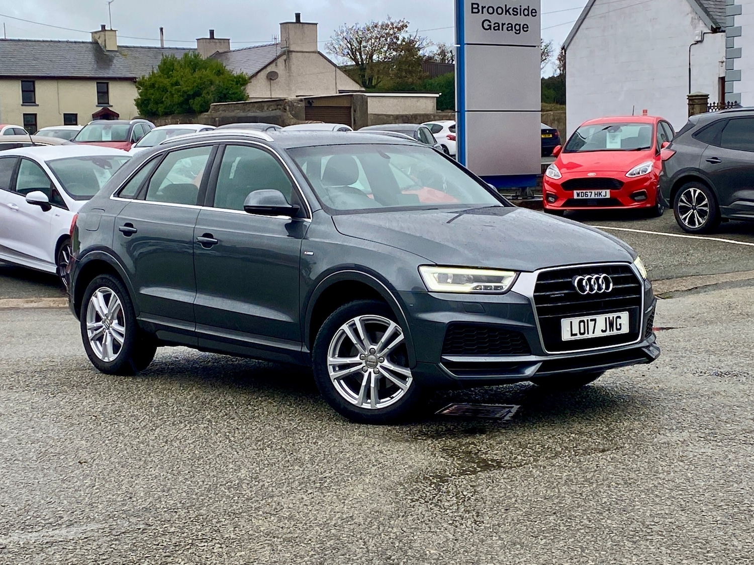 Used Audi Q3 2017 for sale - 76171031: Photo 1