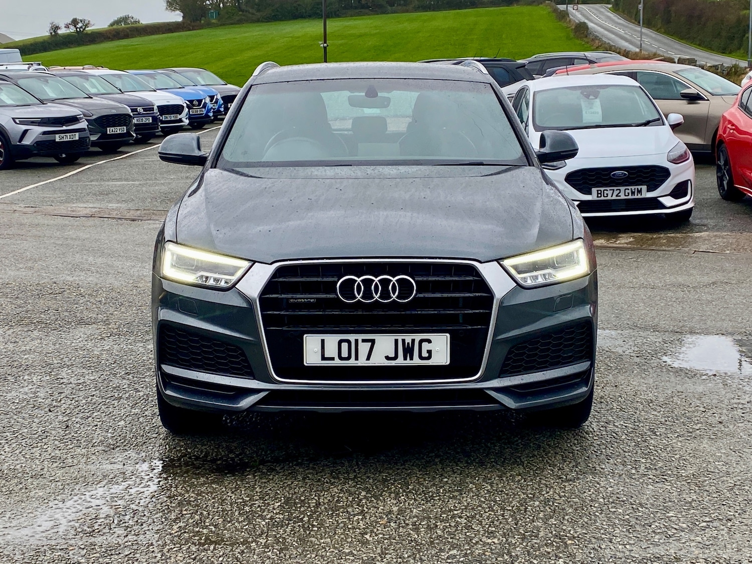 Used Audi Q3 2017 for sale - 76171031: Photo 2