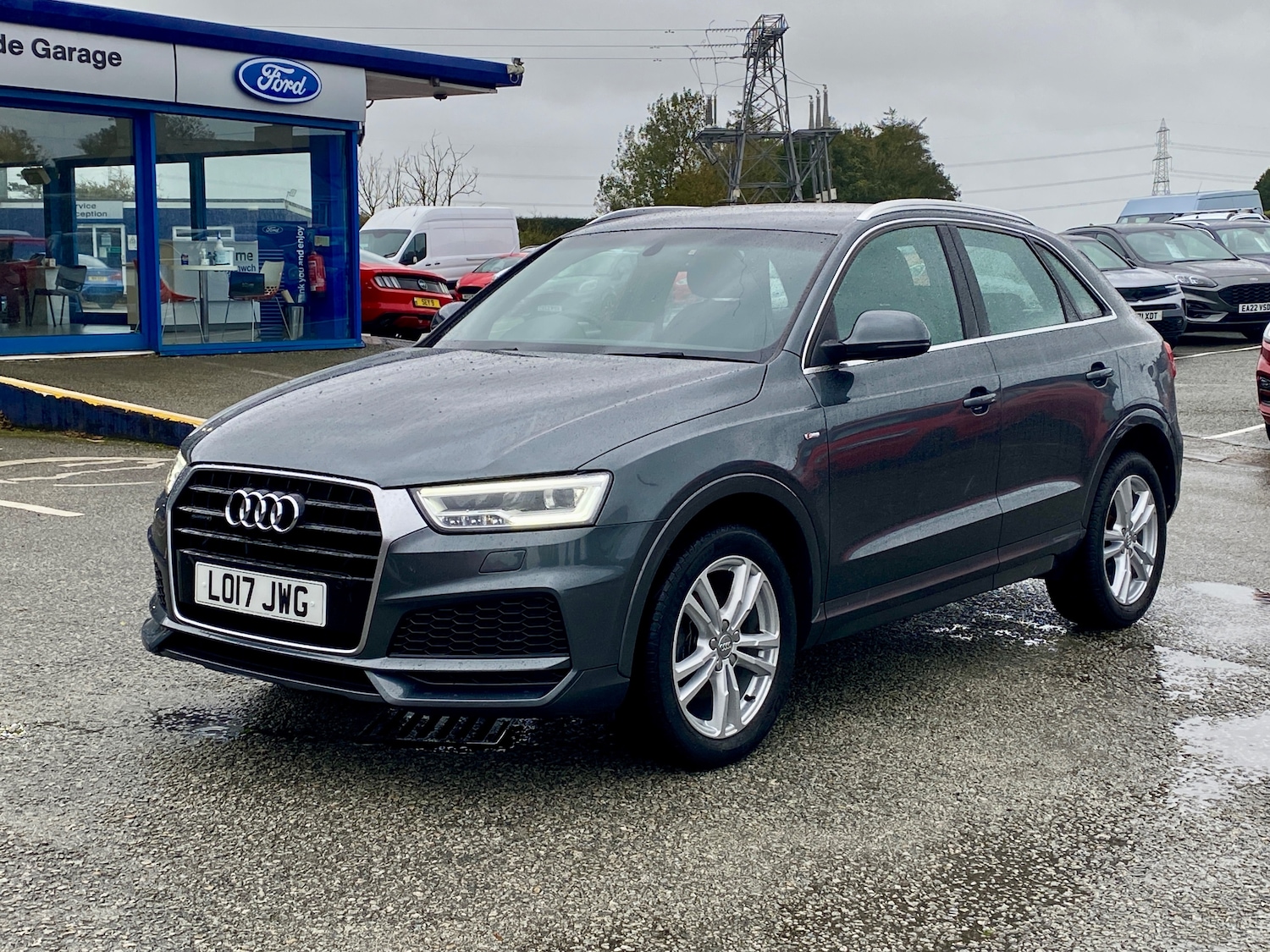 Used Audi Q3 2017 for sale - 76171031: Photo 3