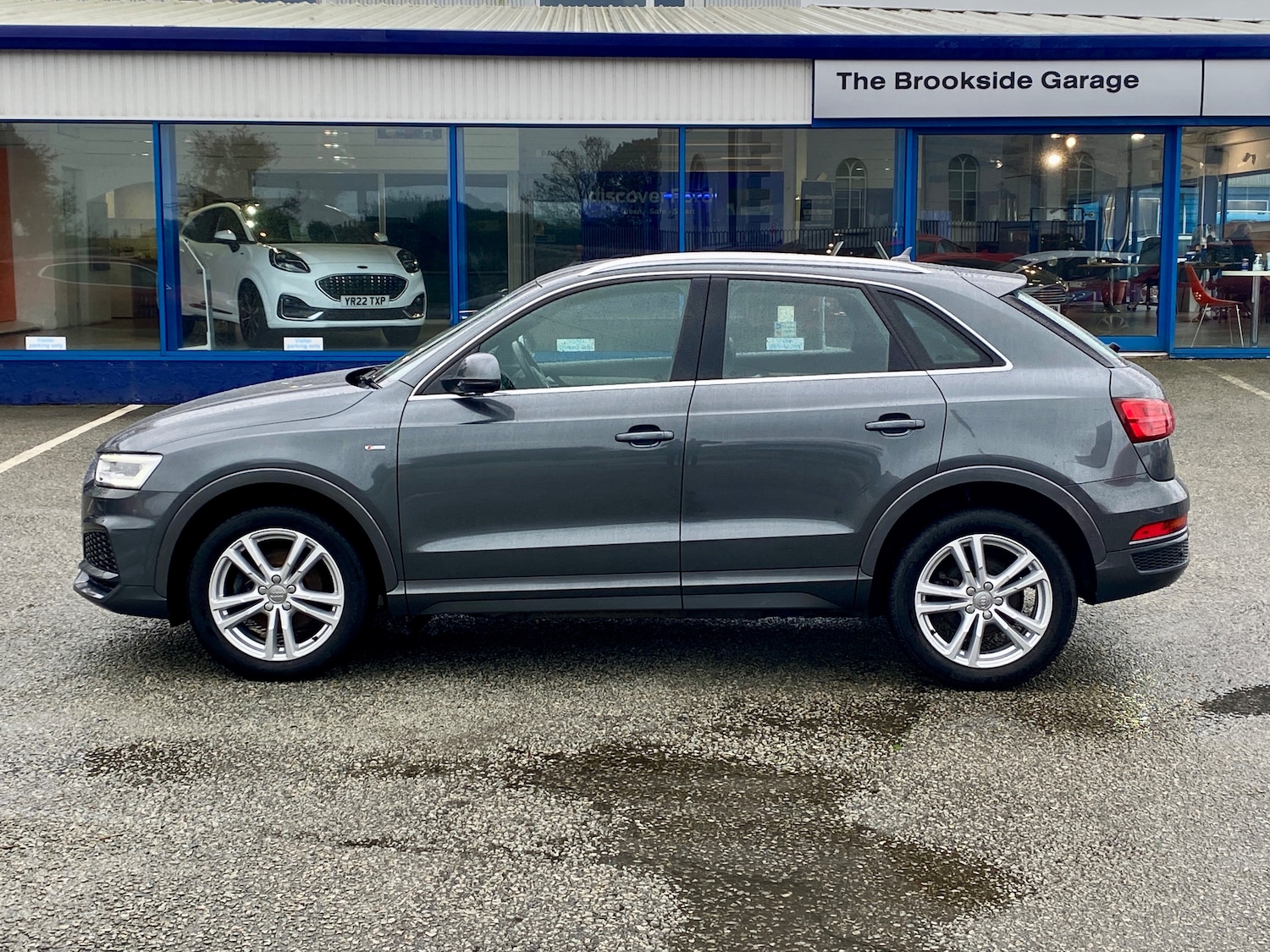 Used Audi Q3 2017 for sale - 76171031: Photo 4