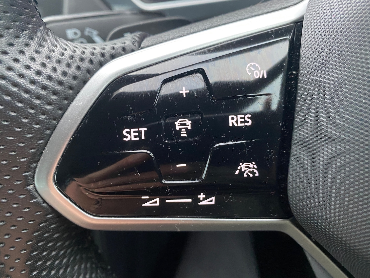 Used Volkswagen Tiguan 2023 for sale - 76711947: Photo 11