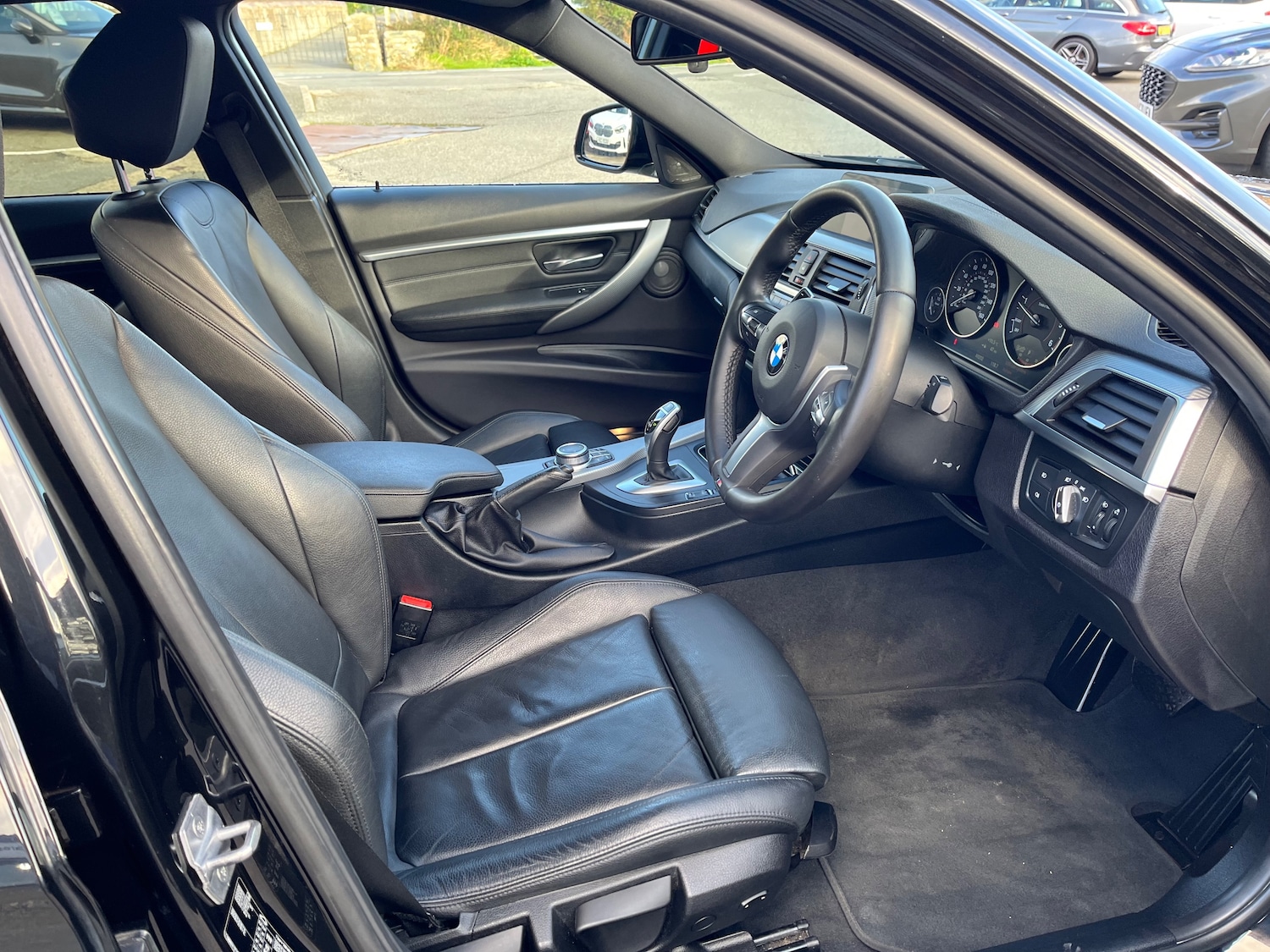 Used BMW 3 Series 2019 for sale - 76402644: Photo 9