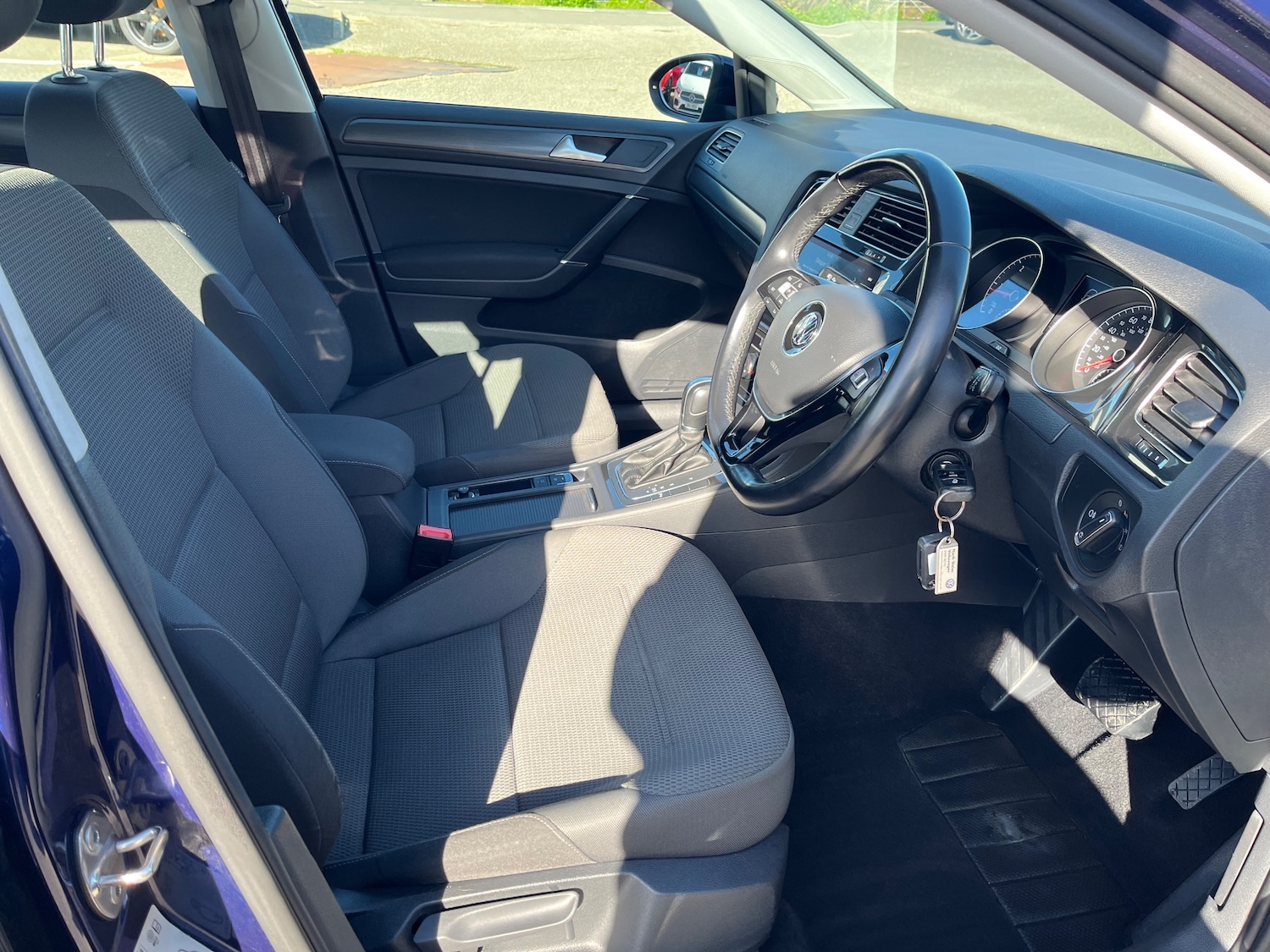 Used Volkswagen Golf 2018 for sale - 77733511: Photo 10