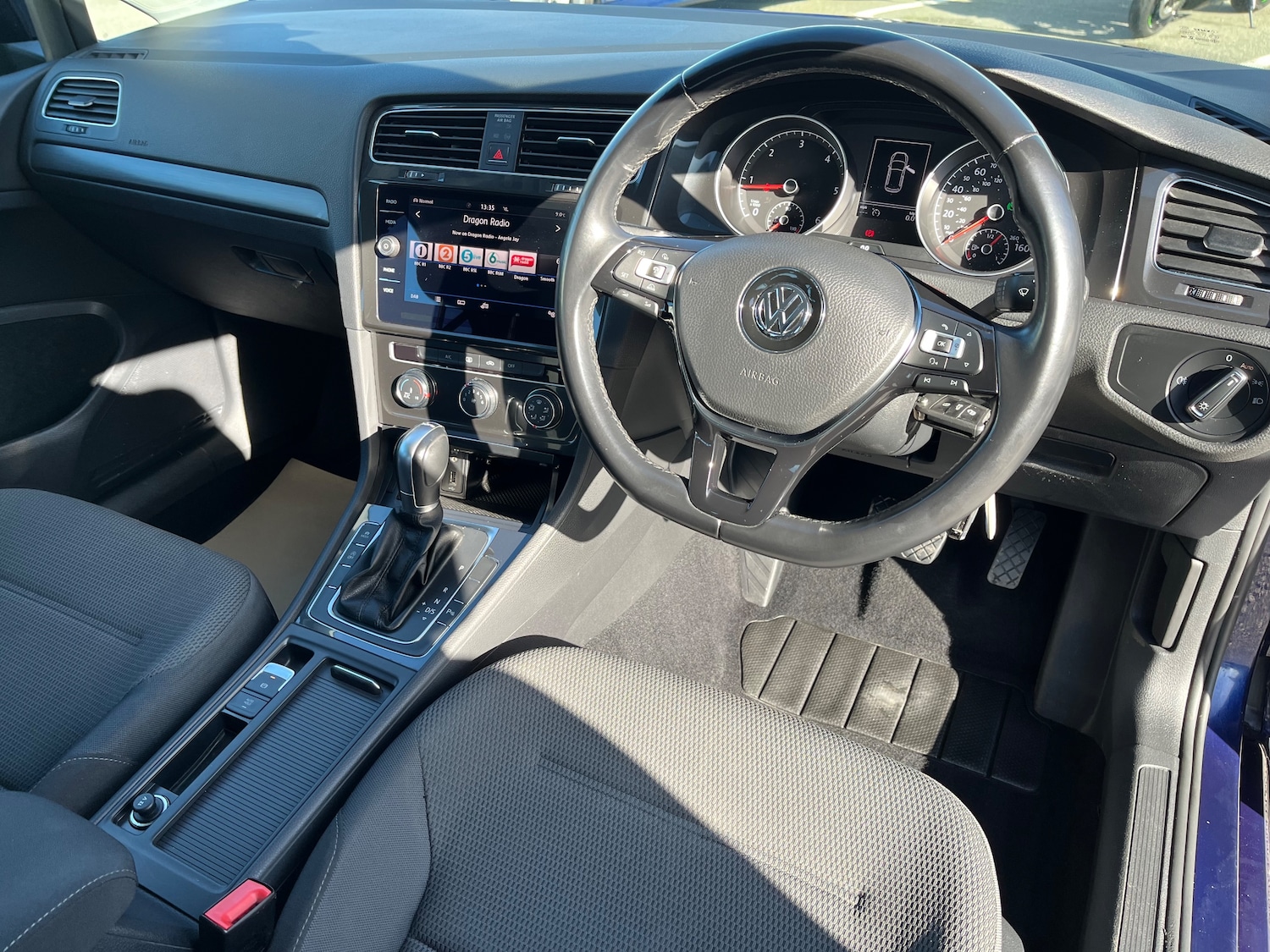 Used Volkswagen Golf 2018 for sale - 77733511: Photo 11