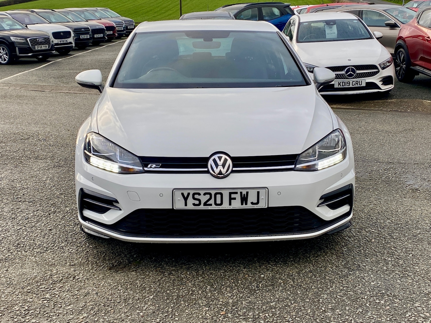 Used Volkswagen Golf 2020 for sale - 76798642: Photo 2