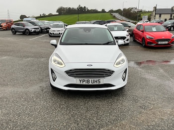 Used Ford Fiesta 2018 for sale - 76165101: Photo