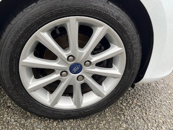 Used Ford Fiesta 2018 for sale - 76165101: Photo