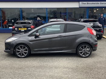 Used Ford Fiesta 2017 for sale - 78111719: Photo