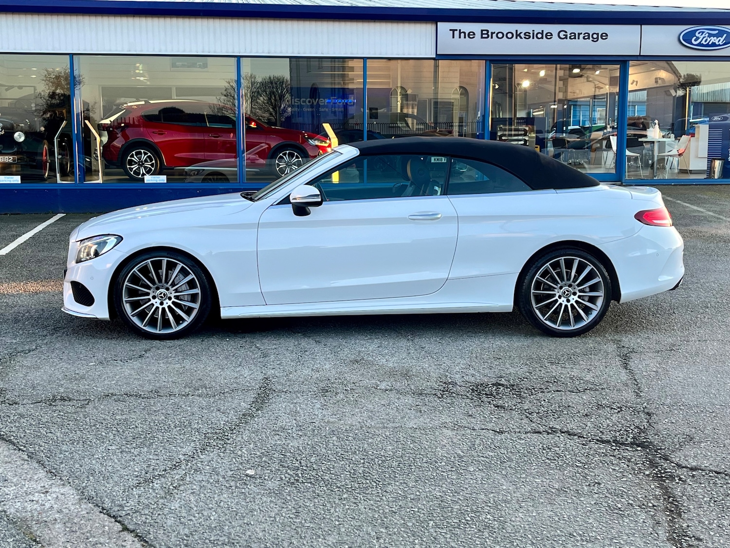 Used Mercedes-Benz C Class 2018 for sale - 77436277: Photo 4