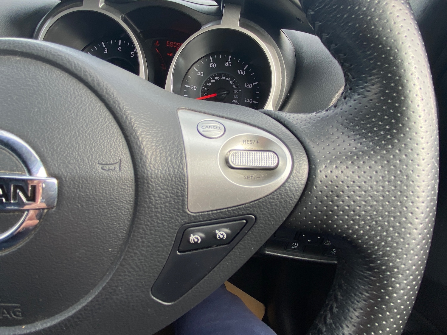 Used Nissan Juke 2015 for sale - 78029069: Photo 17