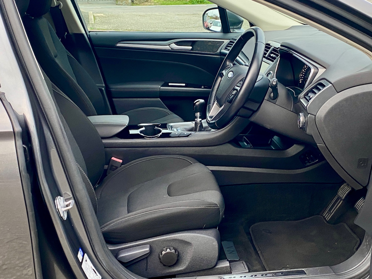 Used Ford Mondeo 2016 for sale - 76896370: Photo 11