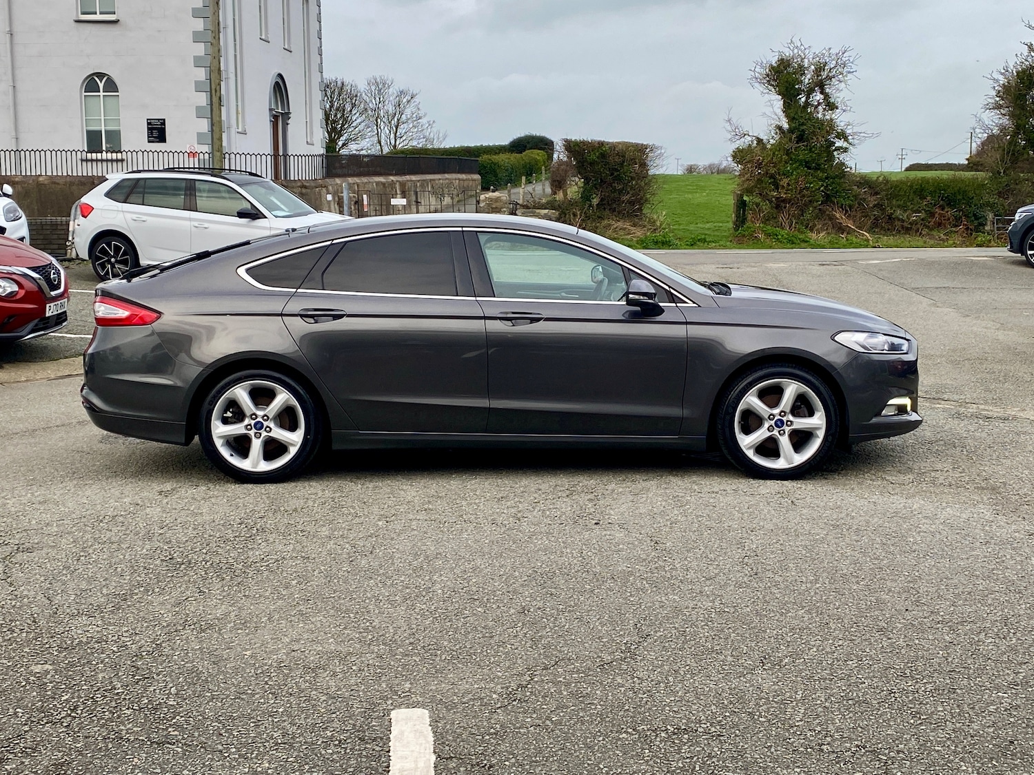 Used Ford Mondeo 2016 for sale - 76896370: Photo 8