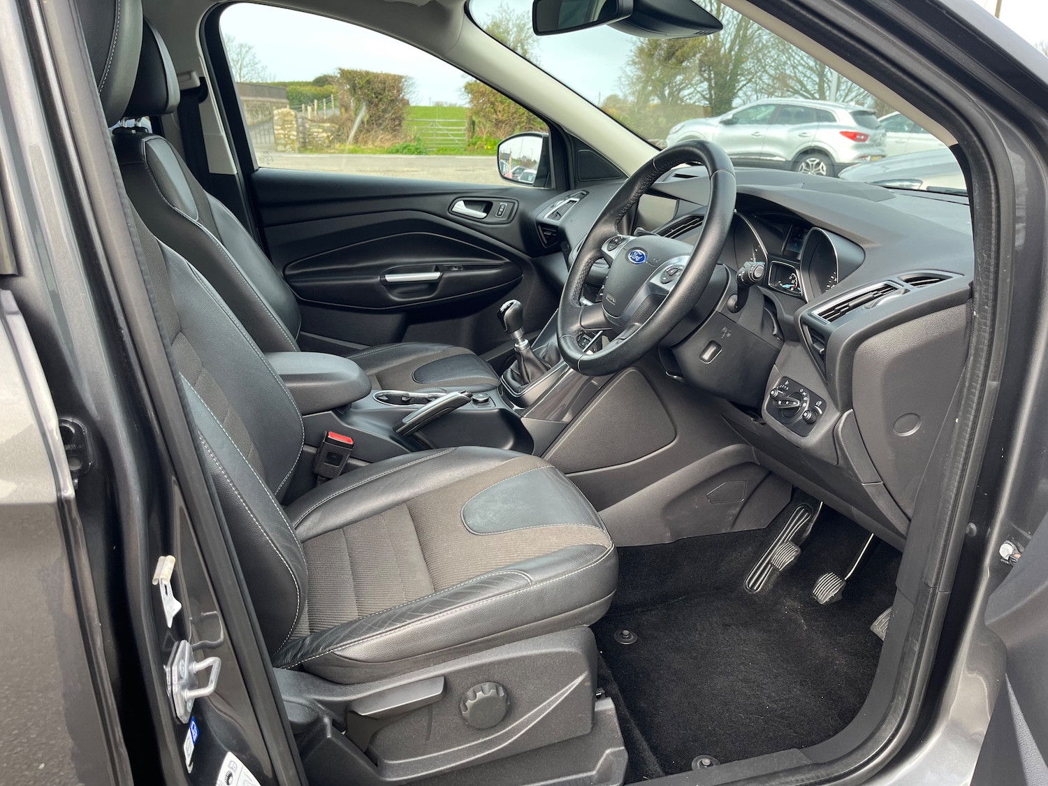 Used Ford Kuga 2016 for sale - 77692015: Photo 10