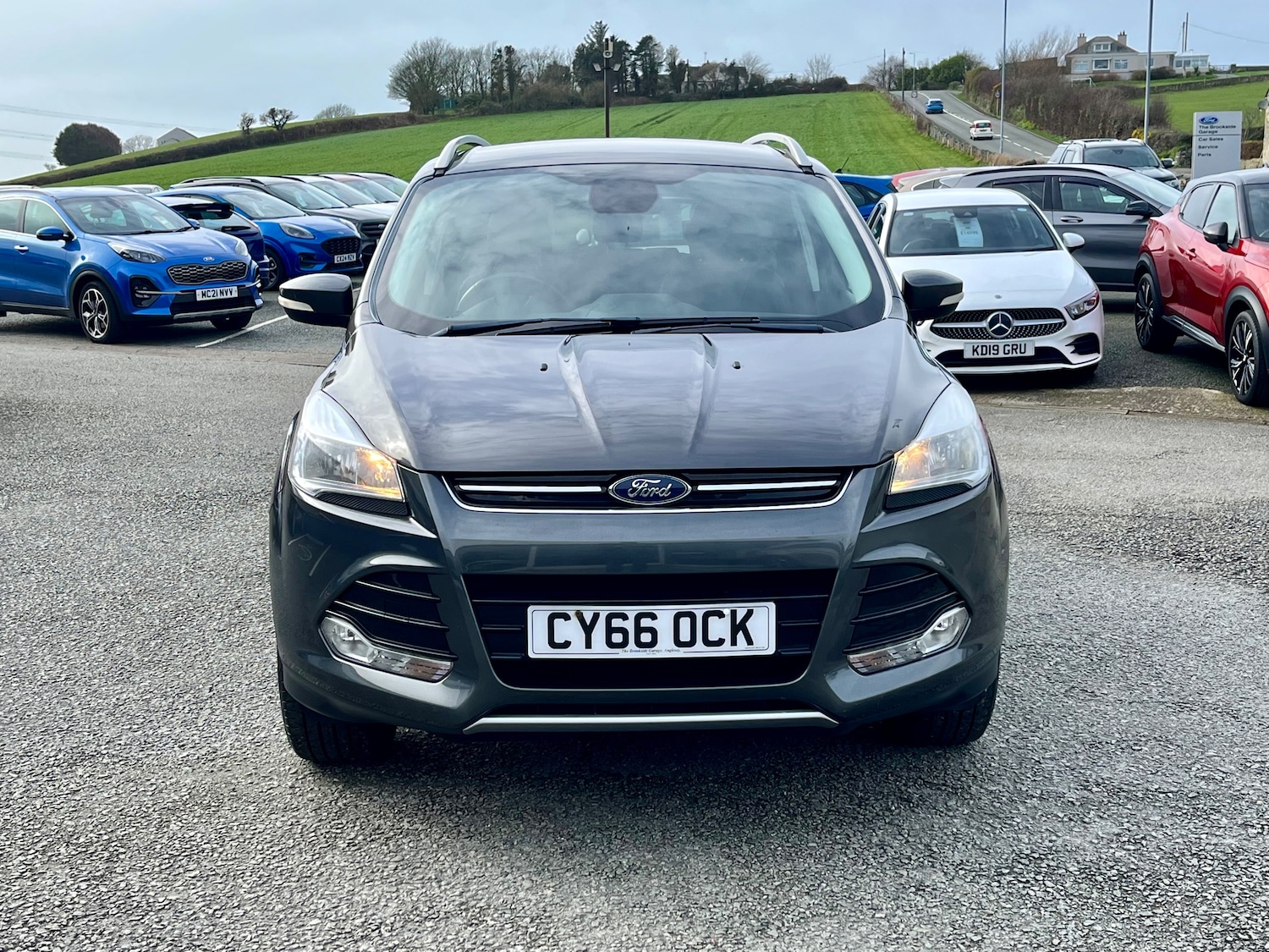 Used Ford Kuga 2016 for sale - 77692015: Photo 2