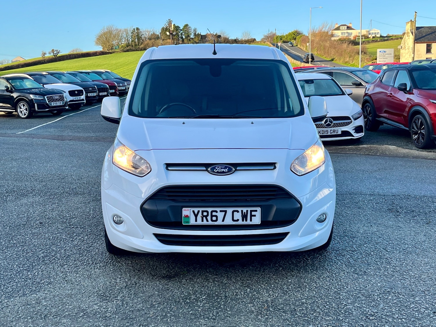 Used Ford Transit Connect 2017 for sale - 76777418: Photo 2