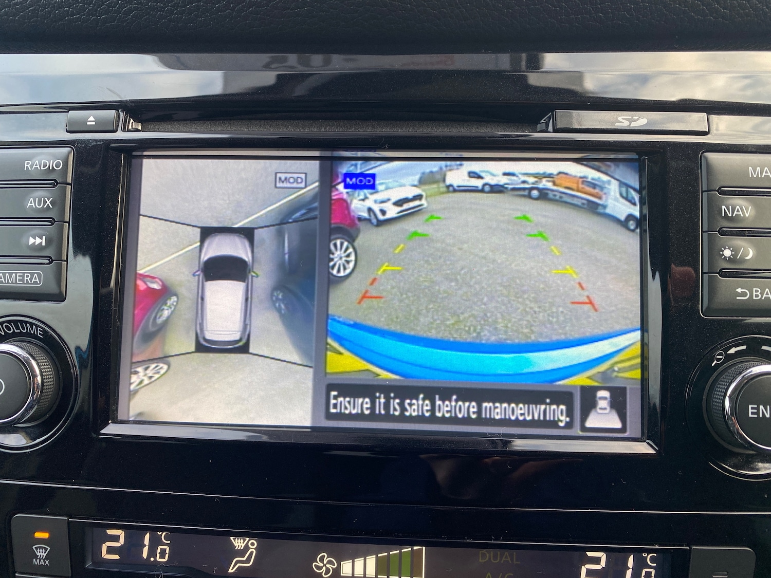 Used Nissan Qashqai 2017 for sale - 77125235: Photo 17