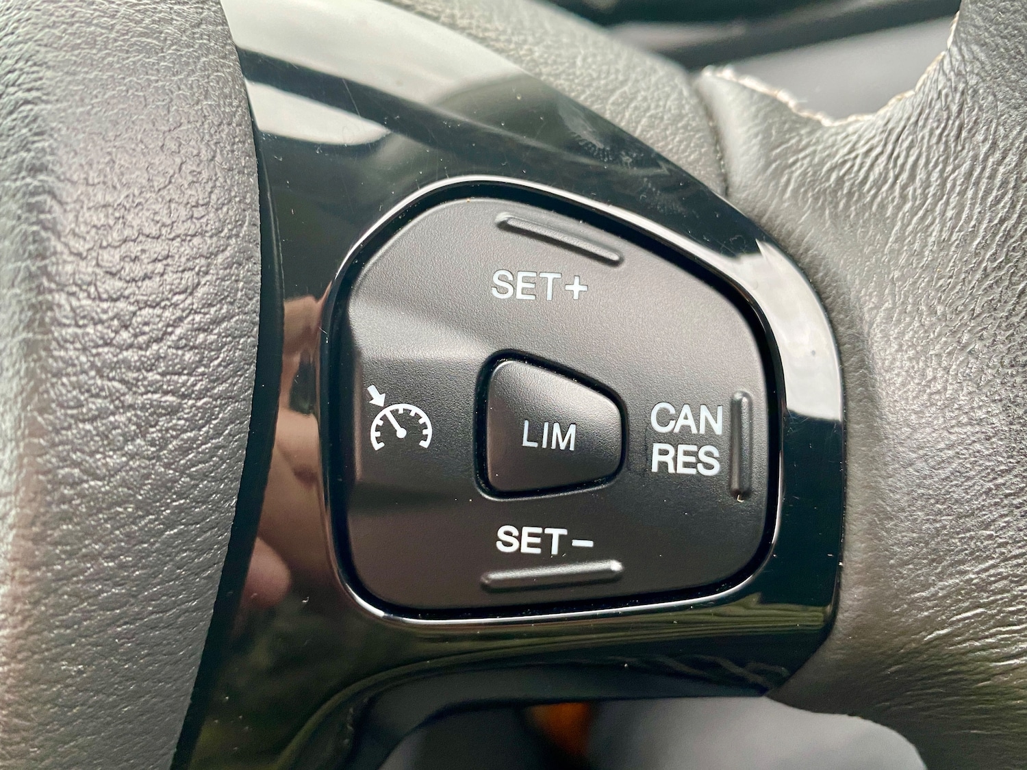 Used Ford Ka+ 2017 for sale - 76542253: Photo 18