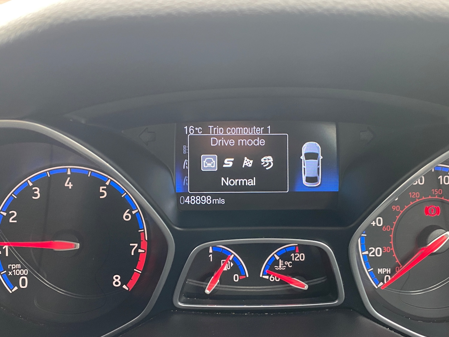 Used Ford Focus 2016 for sale - 76134130: Photo 16