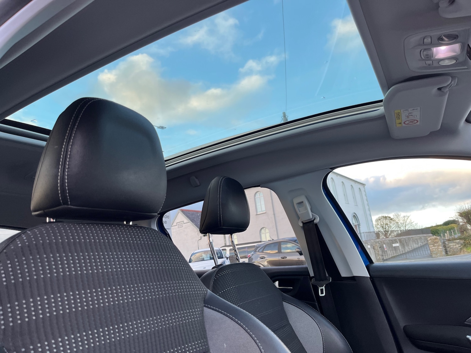 Used Peugeot 2008 2019 for sale - 76369147: Photo 10