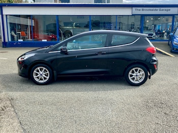 Used Ford Fiesta 2017 for sale - 79114755: Photo