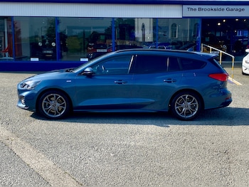 Used Ford Focus 2021 for sale - 78980847: Photo