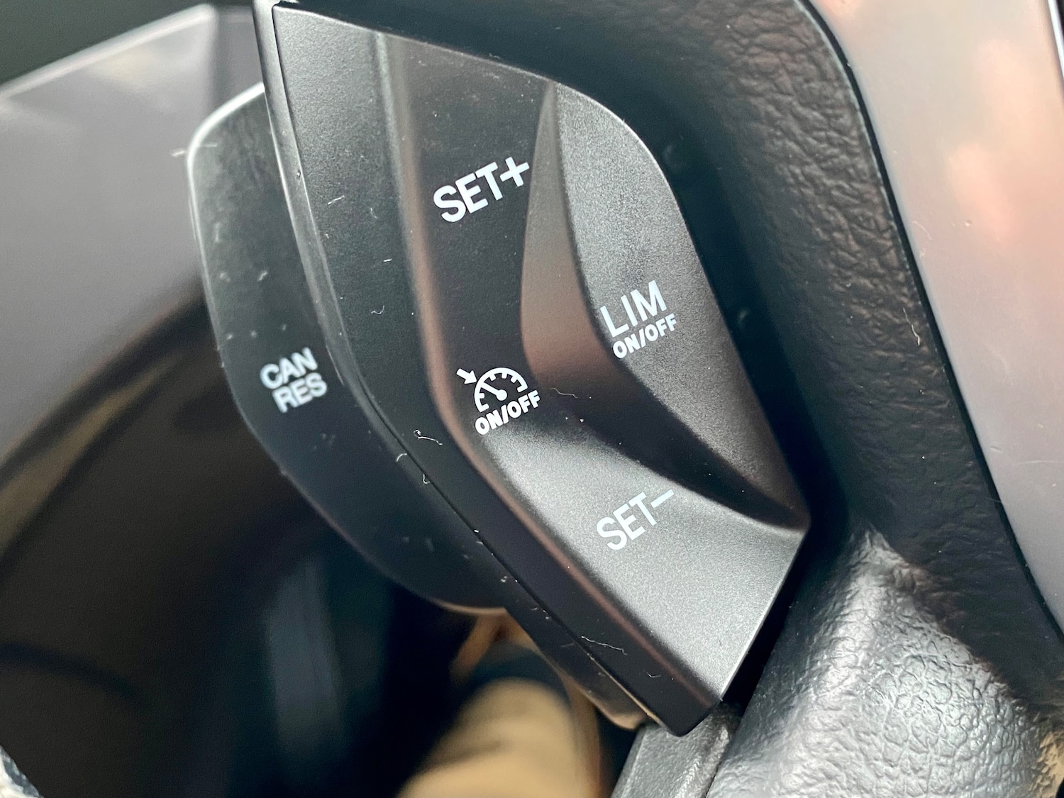 Used Ford Kuga 2015 for sale - 76697814: Photo 14