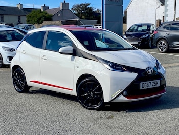 Used Toyota AYGO 2017 for sale - 76082406: Photo