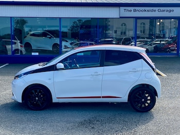 Used Toyota AYGO 2017 for sale - 76082406: Photo
