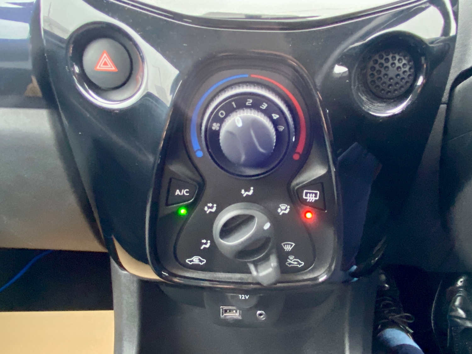 Used Toyota AYGO 2016 for sale - 77665973: Photo 18