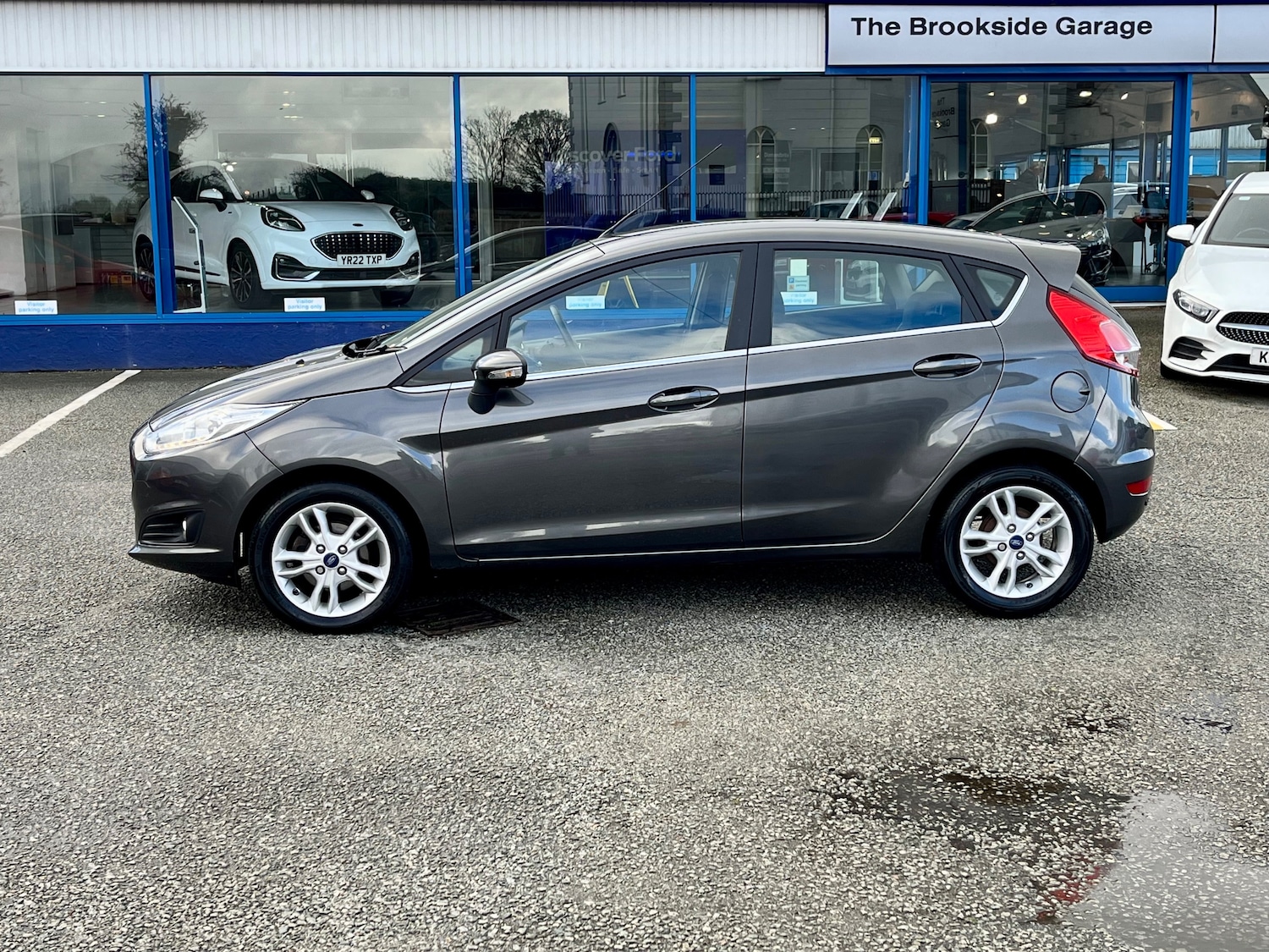 Used Ford Fiesta 2017 for sale - 76429491: Photo 4