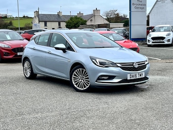 2016 (16) - 1.6 CDTi BlueInjection Elite Nav Hatchback 5dr Diesel Manual Euro 6 (s/s) (