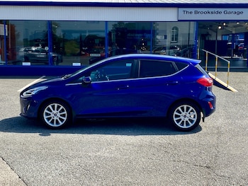 Used Ford Fiesta 2017 for sale - 79018919: Photo