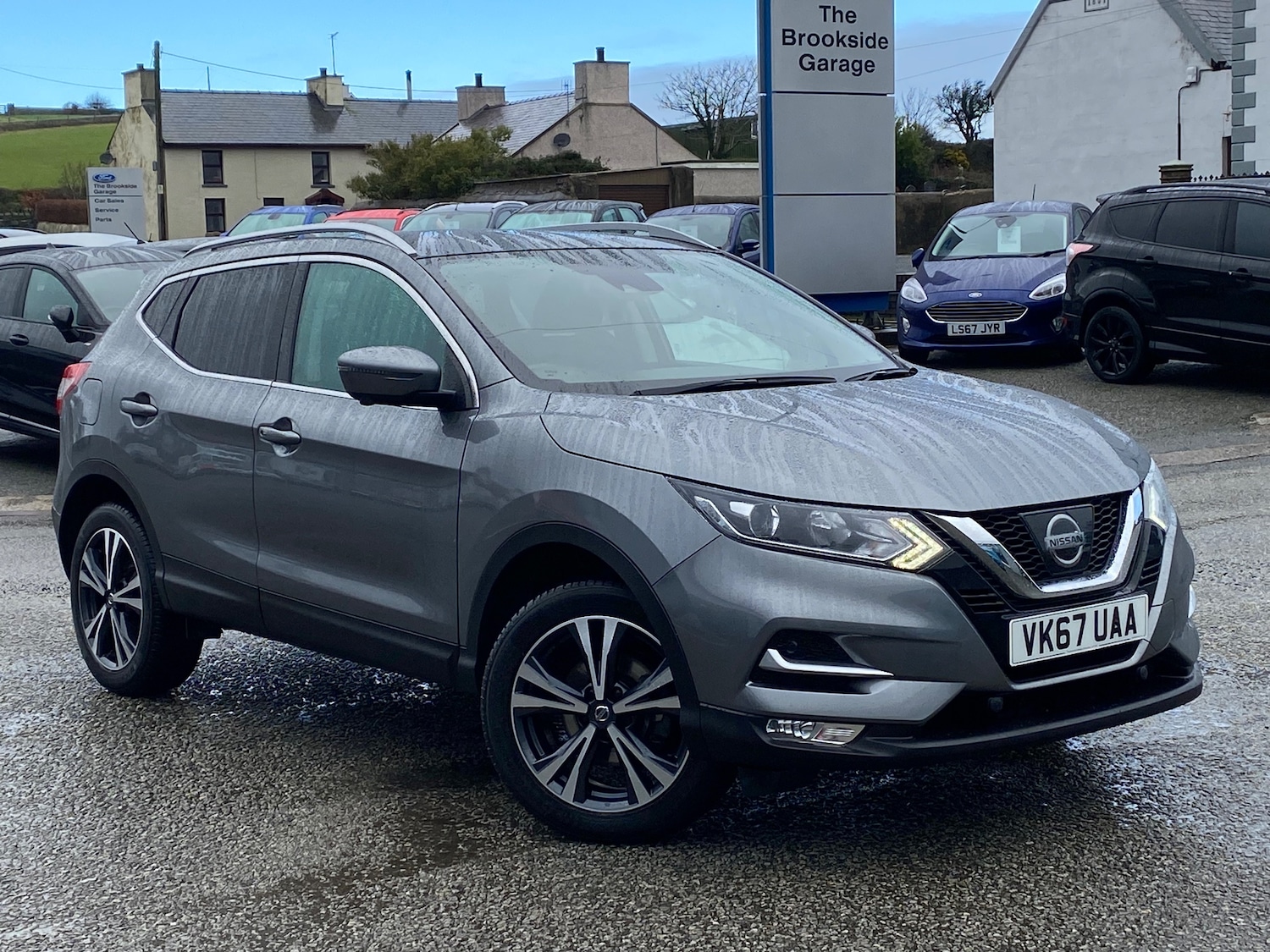 Used Nissan Qashqai 2017 for sale - 77152677: Photo 1
